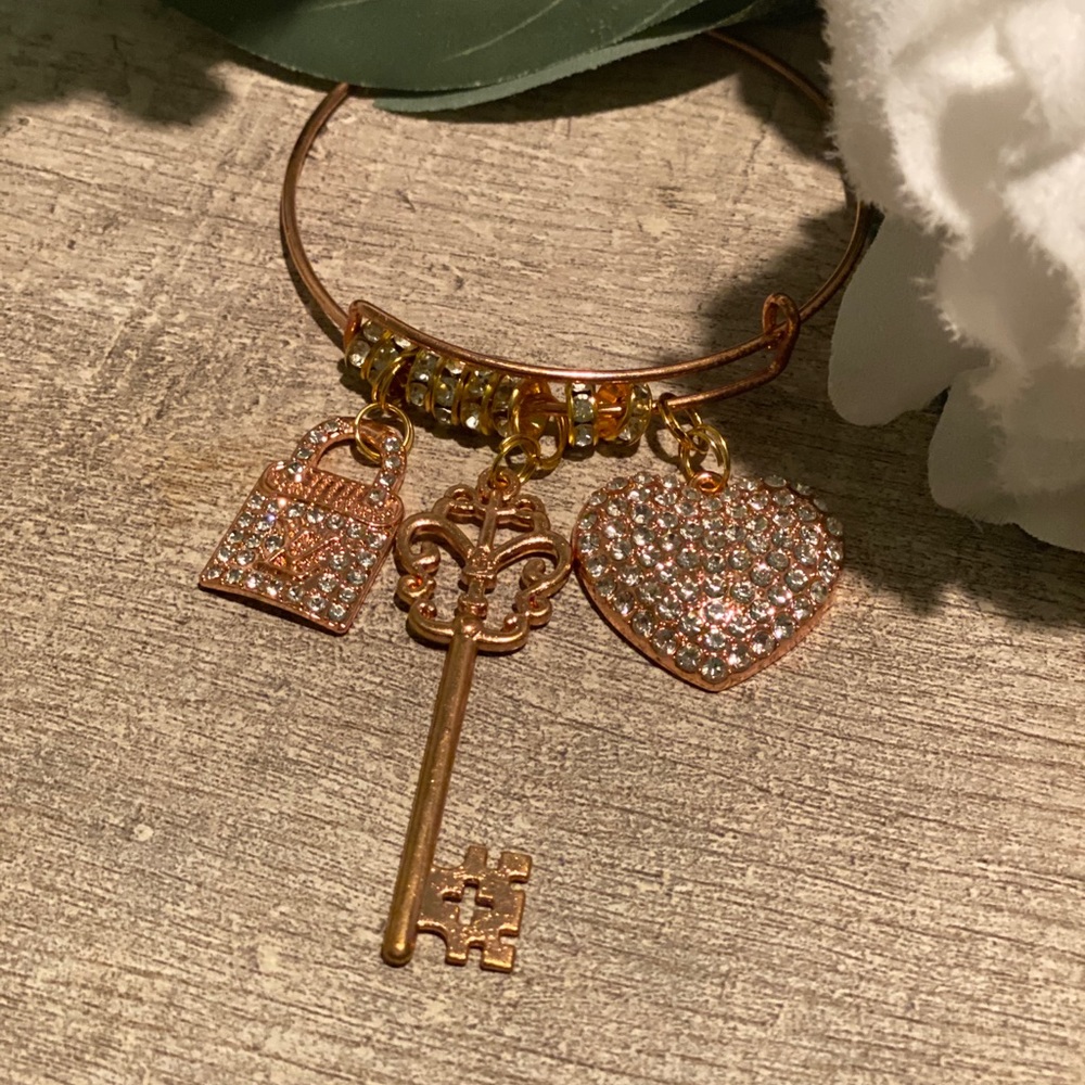 Bangle Bracelet Gold - Picture 2 of 5